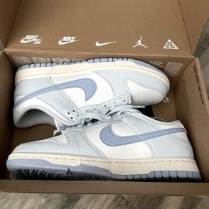 Brand New Nike Dunk Low Blue Tint Womens Size 7
